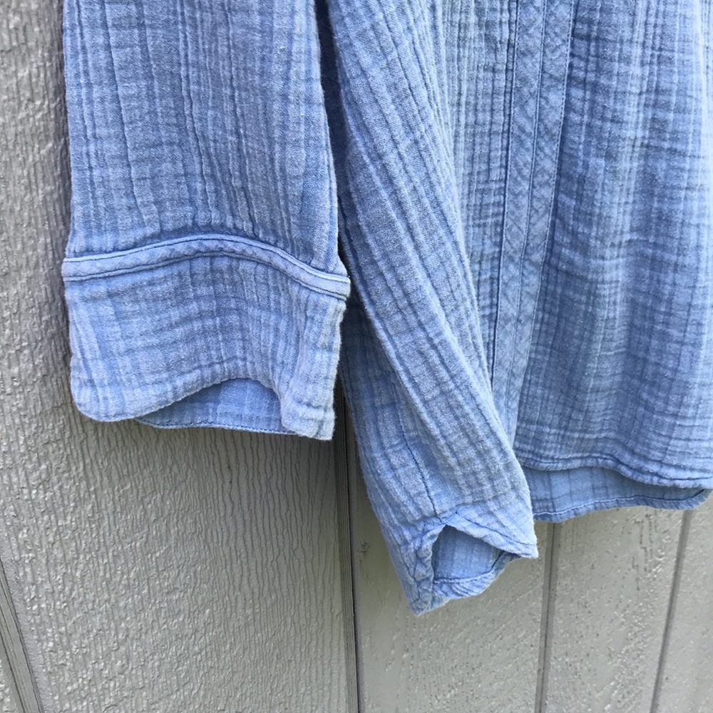 Pure Jill. Size medium petite. Light Blue Textured Blouse - Picture 5 of 7